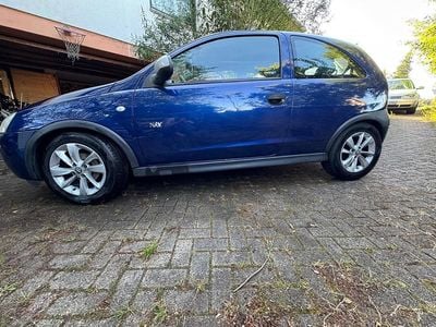 Blau Gebraucht 2003 Opel Corsa Kleinwagen | 1.888 € (Fairer Preis)