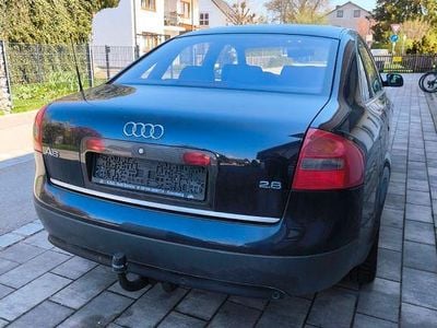 Usado Audi A6 Sport 193 HP (141 kW) 2001 Azul Sedan