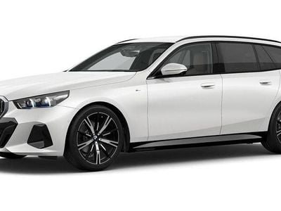 Weiß Gebraucht 2025 BMW 520 Comfort Edition Kombi | 52.062 € (Fairer Preis)