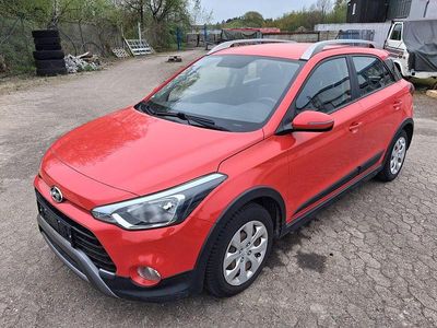 Usata Hyundai i20 Active 101 CV (74 kW) 2019 Rosso Utilitaria