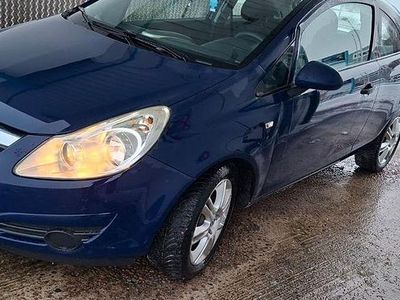 Blau Gebraucht 2009 Opel Corsa Selection Limousine | 2.890 € (Guter Preis)