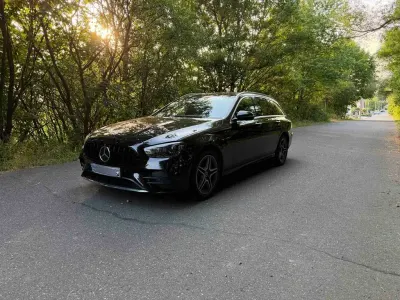 Gebraucht Mercedes E300 AMG 306 PS (225 kW) 2020 Schwarz Limousine