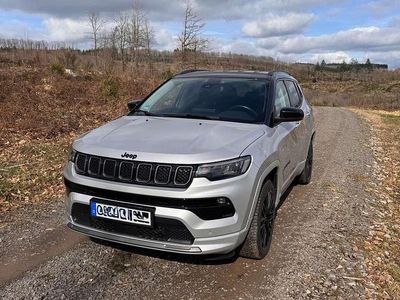 Gebraucht Jeep Compass 241 PS (177 kW) 2022 Weiß SUV