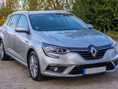 Gebraucht Renault Mégane IV Intens 132 PS (97 kW) 2017 Silber Limousine