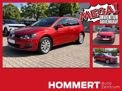 Gebraucht VW Golf VII LOUNGE 110 PS (80 kW) 2015 Rot Limousine