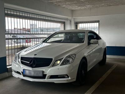 gebraucht Mercedes E250 CoupéCGI BlueEFFICIENCY ELEGANCE ELEGANCE