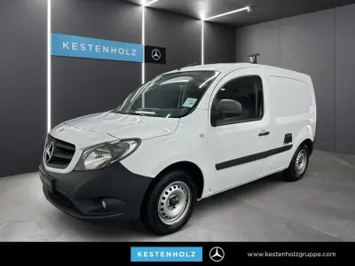 Używany Mercedes Citan 109 95 KM (69 kW) 2021 Biały Minivan