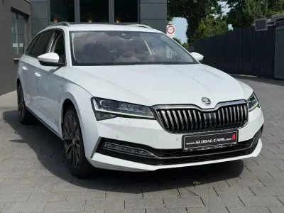 Gebraucht Skoda Superb LAURIN & KLEMENT 200 PS (147 kW) 2023 Weiß Limousine
