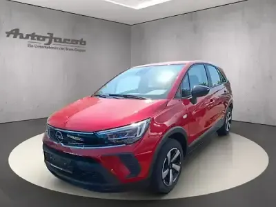 Gebraucht Opel Crossland 131 PS (96 kW) 2024 Lackierung peperoncino red / metallic klarlack SUV