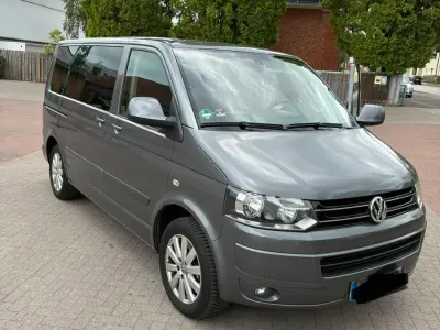 Używany VW Multivan 179 KM (131 kW) 2011 Szary Minivan