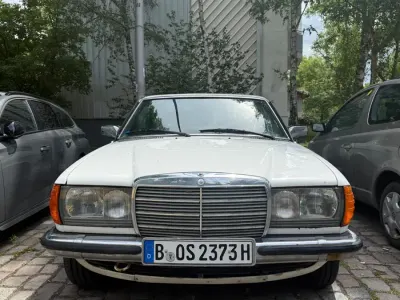 Gebraucht Mercedes 280 185 PS (136 kW) 1979 Weiß Coupé