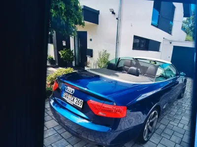 Gebraucht Audi Cabriolet Sport 170 PS (125 kW) 2014 Blau Cabrio