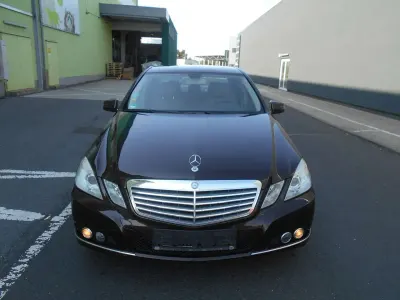 Gebraucht Mercedes E200 136 PS (100 kW) 2011 Cupritbraun  metalliclack Limousine