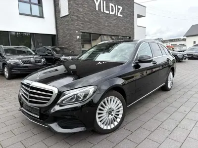 Gebraucht Mercedes C220 Avantgarde 170 PS (125 kW) 2017 Schwarz Kombi