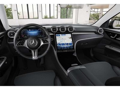 Gebraucht Mercedes C300e Avantgarde 197 PS (144 kW) 2024 Grau / graphitgrau Limousine