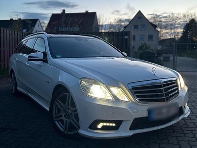 Usata Mercedes E350 AMG 265 CV (194 kW) 2010 Bianco Station wagon