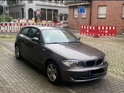 Gebraucht BMW 116 Sport Line 122 PS (89 kW) 2008 Braun Kleinwagen