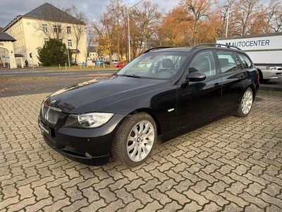 Schwarz Gebraucht 2006 BMW 320 Kombi | 2.299 € (Fairer Preis)