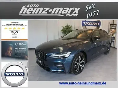 Gebraucht Volvo V60 Plus 197 PS (144 kW) 2025 Blau Kombi