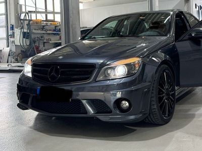 Mercedes C63 AMG