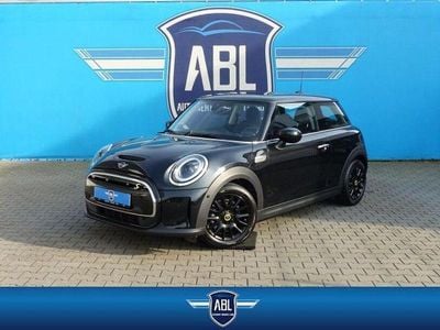 Second-hand Mini Cooper SE Classic 135 kW (184 CP) 2023 Negru Hatchback