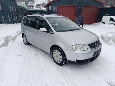 Gebraucht VW Touran Trendline 140 PS (102 kW) 2005 Silber Van / Kleinbus