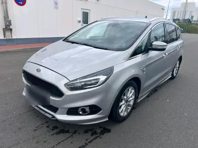 Gebraucht Ford S-MAX 180 PS (132 kW) 2016 Silber Van / Kleinbus