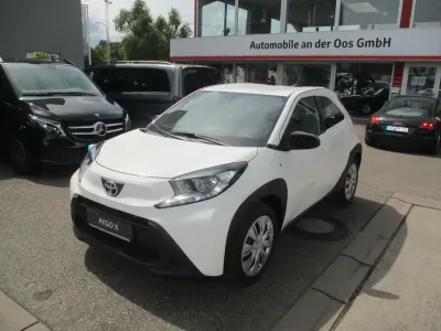Gebraucht Toyota Aygo X Play 72 PS (52 kW) 2023 Weiß SUV