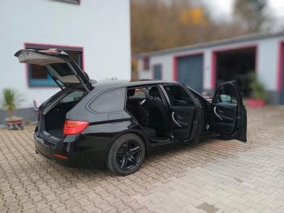 Gebraucht BMW 328 Sport Line 245 PS (180 kW) 2013 Schwarz Kombi