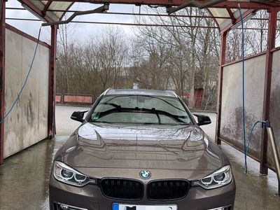 gebraucht BMW 320 d xDrive Luxury Paket