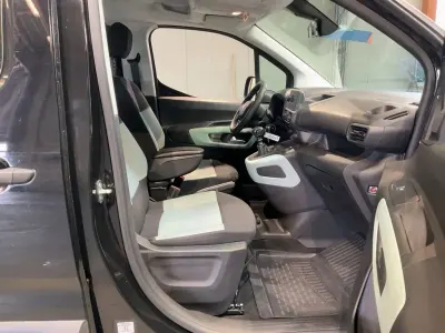 Gebraucht Citroën Berlingo Live 131 PS (96 kW) 2019 Schwarz Van / Kleinbus