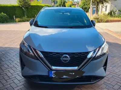 Gebraucht Nissan Qashqai Tekna 140 PS (102 kW) 2024 Grau SUV