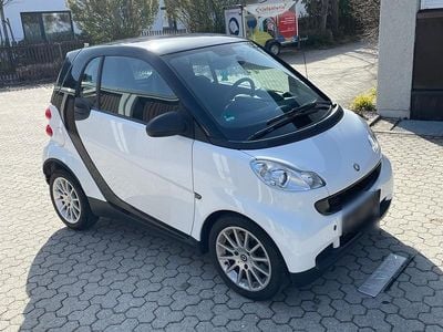 Gebraucht Smart ForTwo Coupé 61 PS (44 kW) 2011 Weiß Coupé