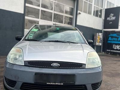 Grau Gebraucht 2003 Ford Fiesta Kleinwagen | 1.100 € (Guter Preis)