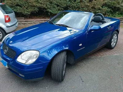 Gebraucht Mercedes SLK230 193 PS (141 kW) 1999 Blau Cabrio