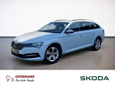 Gebraucht Skoda Superb 150 PS (110 kW) 2020 Moonweiss Kombi