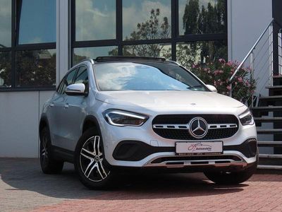Mercedes GLA220