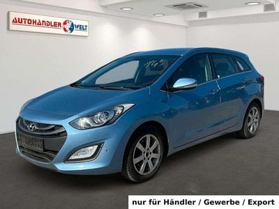 Gebraucht Hyundai i30 Trend 90 PS (66 kW) 2015 Blau Kombi
