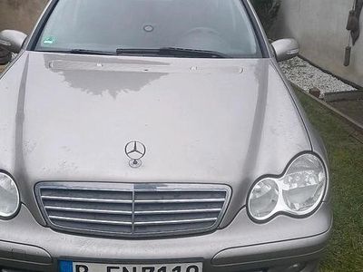 Mercedes C200