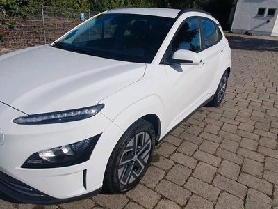 gebraucht Hyundai Kona Vollelektrisch, 64 KWh Batterie