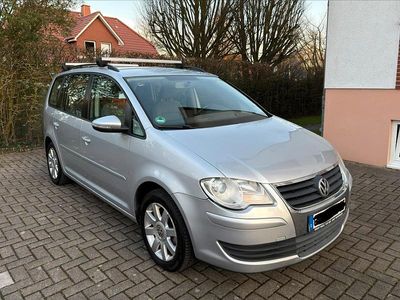 Gebraucht VW Touran 140 PS (102 kW) 2010 Silber Van / Kleinbus
