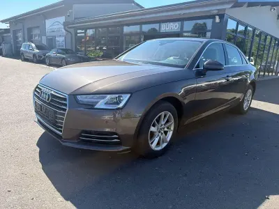 Gebraucht Audi A4 Design 150 PS (110 kW) 2017 Braun Limousine
