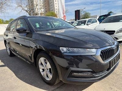 Second-hand Skoda Octavia Ambition 150 CP (110 kW) 2020 Negru Break