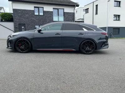 Gebraucht Kia ProCeed GT GT 204 PS (150 kW) 2021 Grau Kleinwagen