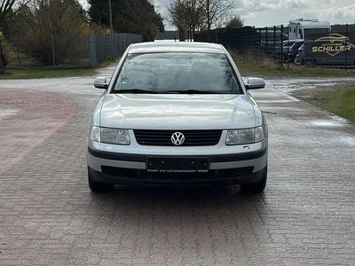Gebraucht VW Passat 125 PS (91 kW) 2000 Grau Limousine