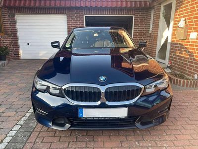 Gebraucht BMW 320 Sport Line 190 PS (139 kW) 2020 Blau Limousine