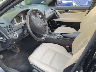 Gebraucht Mercedes C200 Avantgarde 184 PS (135 kW) 2007 Schwarz Limousine
