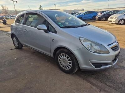 Usata Opel Corsa Edition 69 CV (50 kW) 2010 Argento Utilitaria