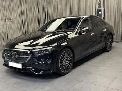 Gebraucht Mercedes E200 Advanced 204 PS (150 kW) 2025 Schwarz Limousine