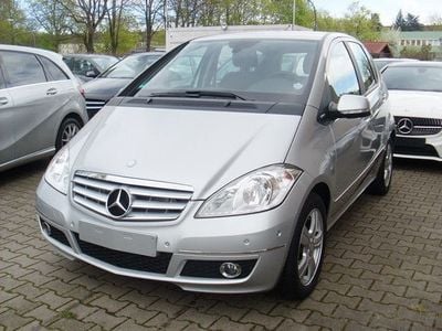 Gebraucht Mercedes A180 Avantgarde 109 PS (80 kW) 2012 Silber Van / Kleinbus